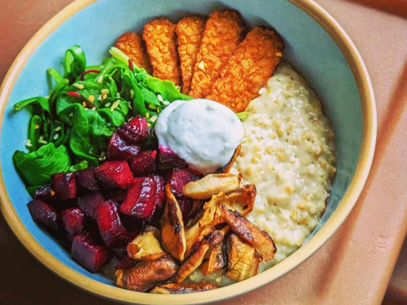 Savory Oats Nourish Early Morning Appetites